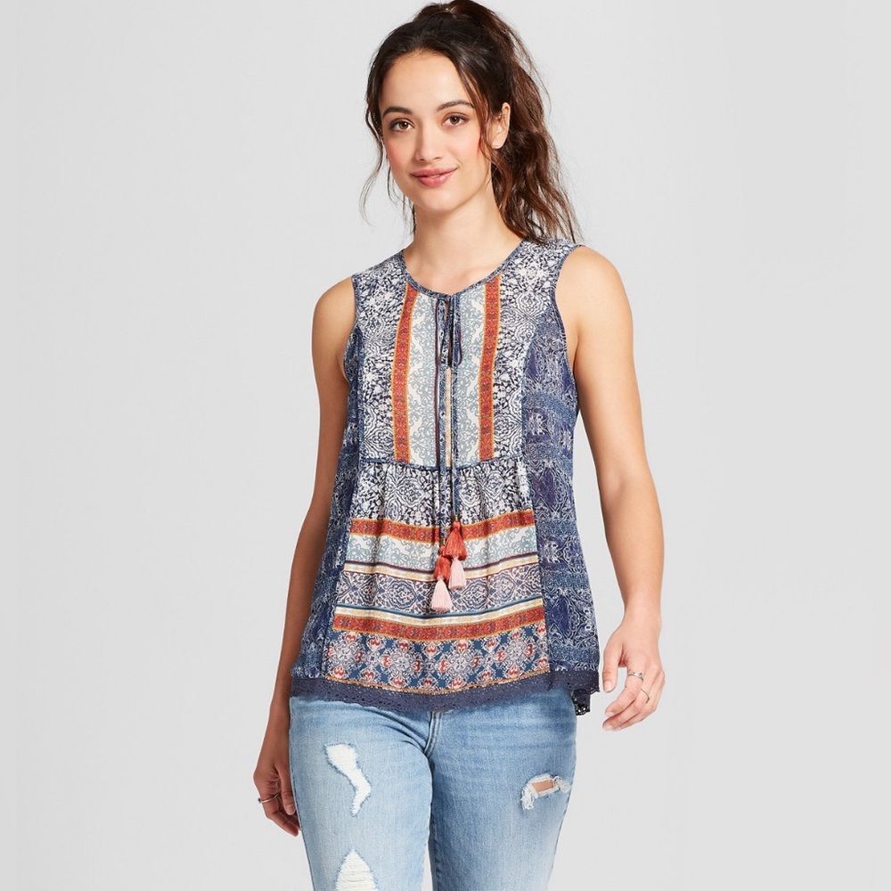 Knox Rose boho peasant top with tassels size small